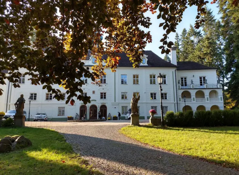 Zámek Zalužany, Czech Republic (Czechia)